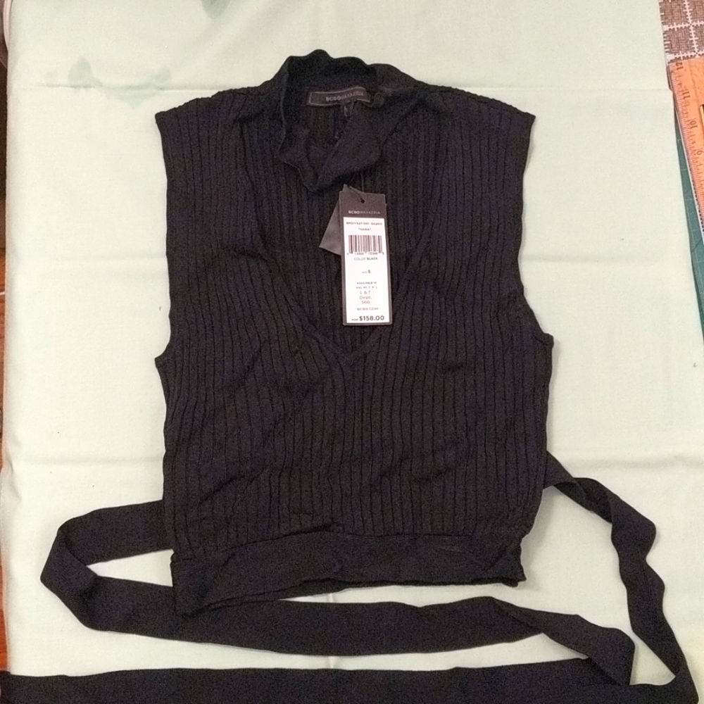 BCBGMAXAZRIA Black Crop Top